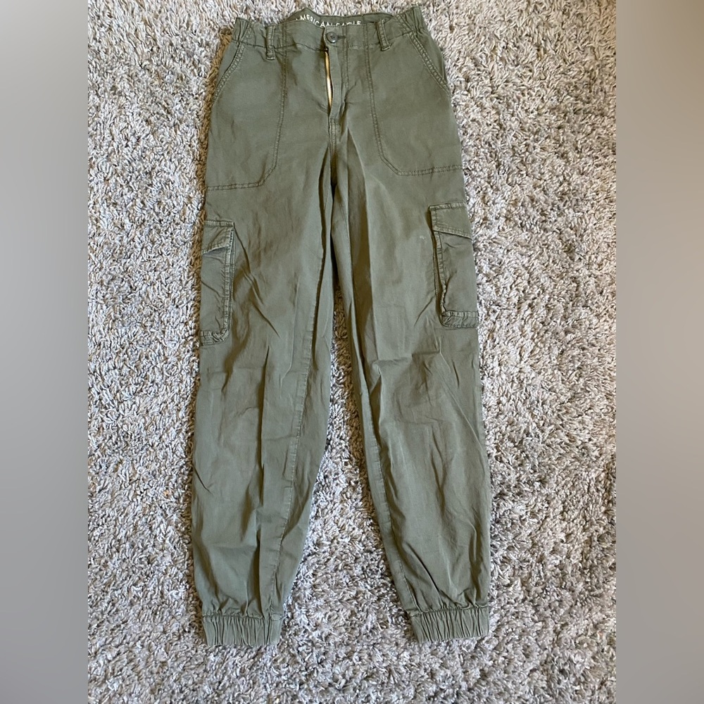 American Eagle size 0 cargo jeans